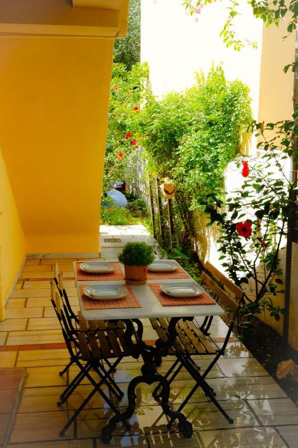 House With Garden Near The Sea Apartment Agia Efimia Exterior foto