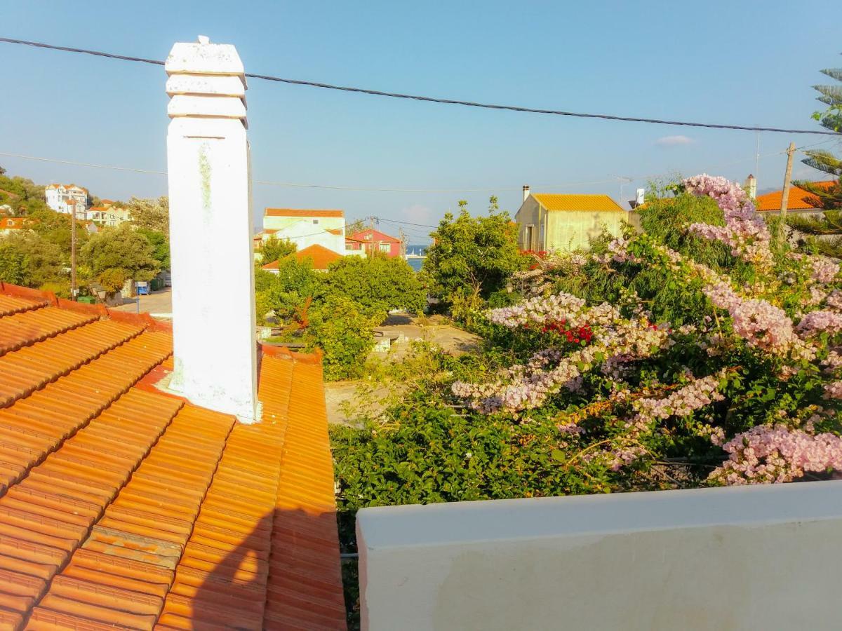 House With Garden Near The Sea Apartment Agia Efimia Exterior foto
