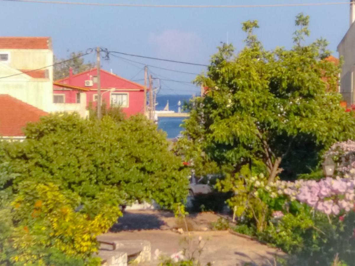 House With Garden Near The Sea Apartment Agia Efimia Exterior foto